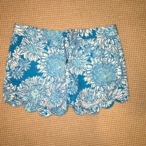 SUMMER Lilly Pulitzer patterned buttercup short