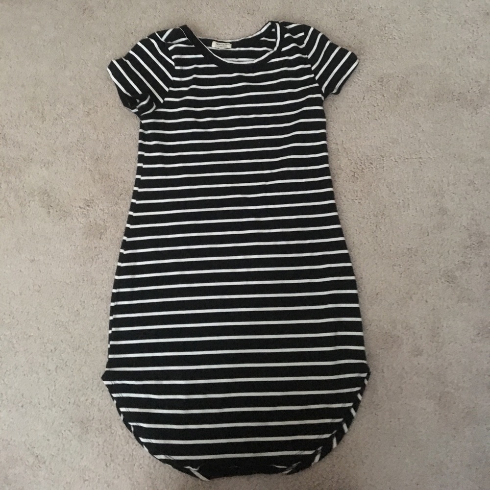 Stripped fitted dress