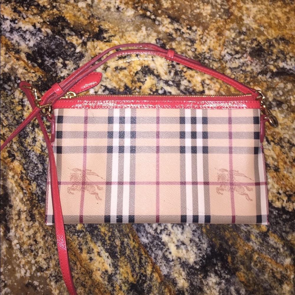 Burberry crossbody!!!