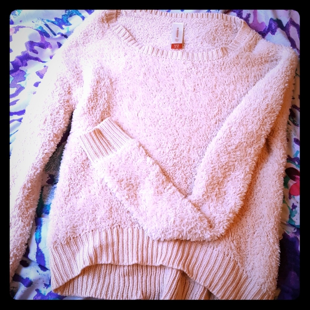 SUPER SOFT cream pink fluffy sweater