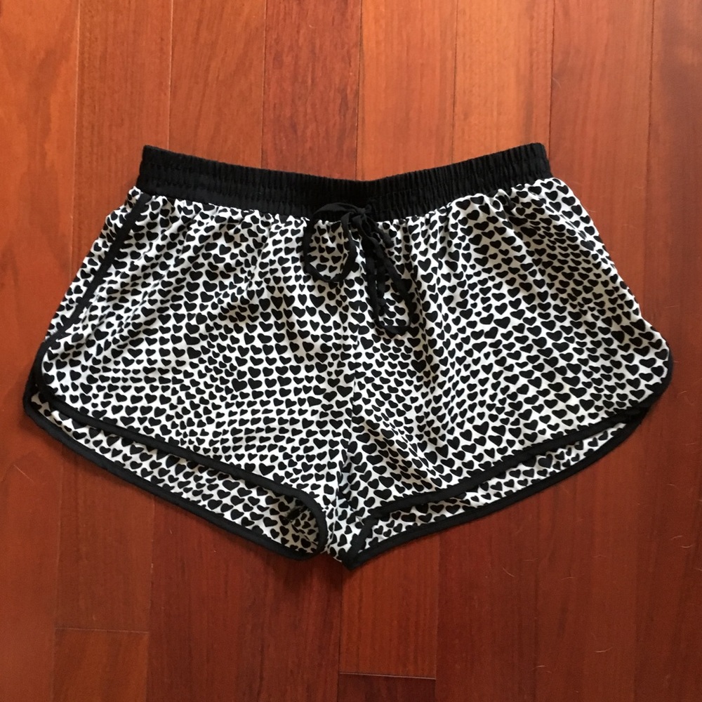Women’s Black and White Polka Dot Heart Shorts with Elastic Waistband | Wet Seal