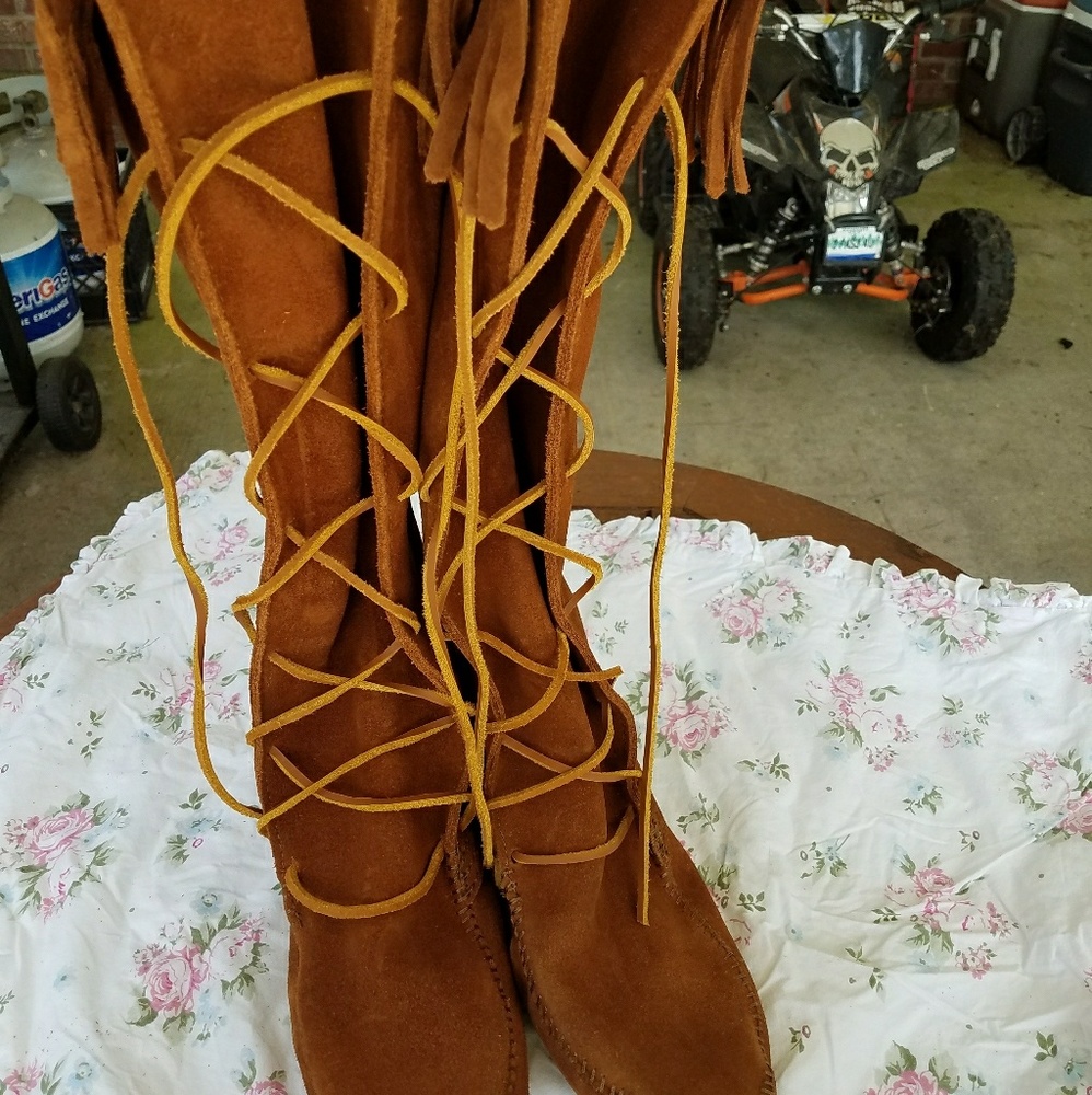 Minnetonka knee boots