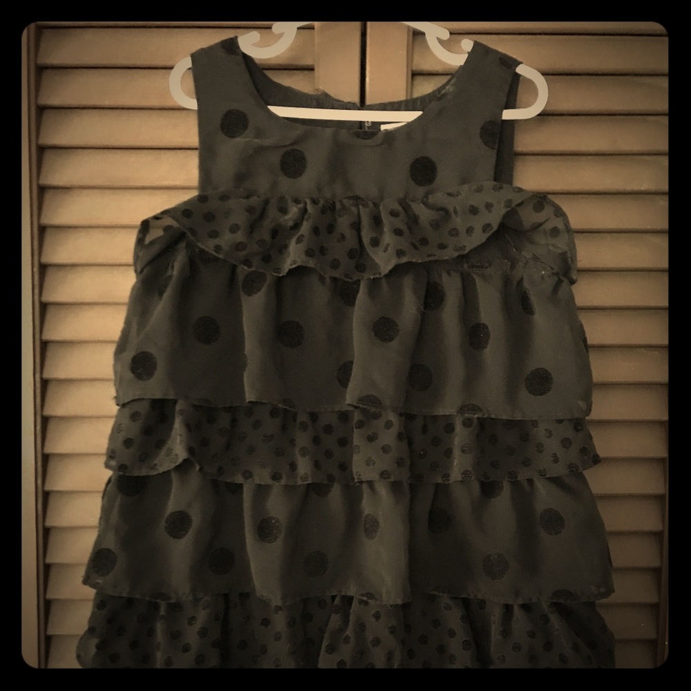 Old Navy girls' tiered polka dot dress.