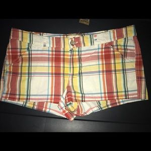 NWT Hollister SoCal Stretch Plaid Shorts-Bettys