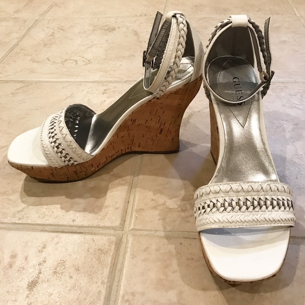 Guess • Cork Wedges