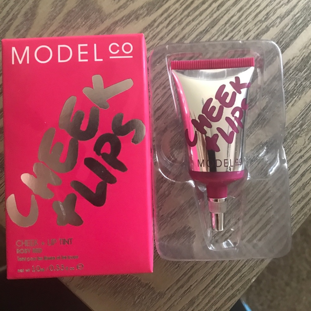 MODEL co CHEEK + LIPS Tint