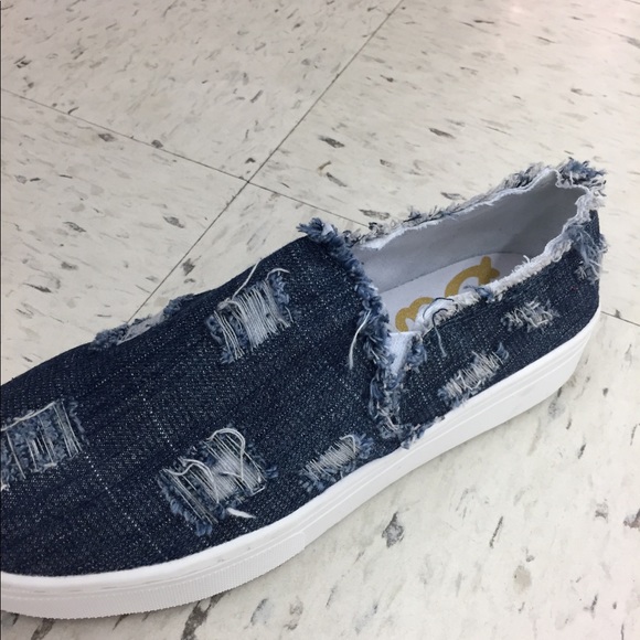 Sam Edelman slip ons - Picture 2 of 7