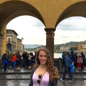 Meet your Posher, Holly