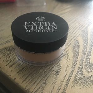 The Body Shop- Extra Virgin Minerals Loose Powder