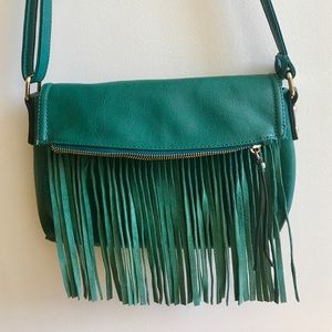 Fringe shoulder bag