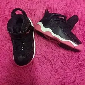Girls jordans