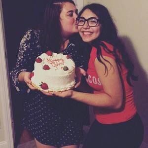 Meet your Posher, Nina