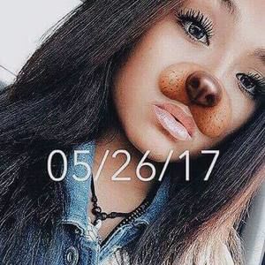 Meet your Posher, Mia