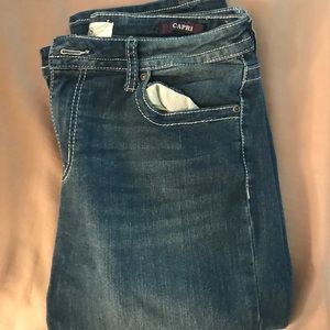 Super cute Capri pants