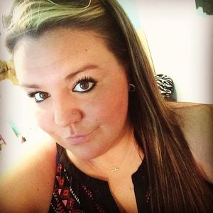 Meet your Posher, Leah