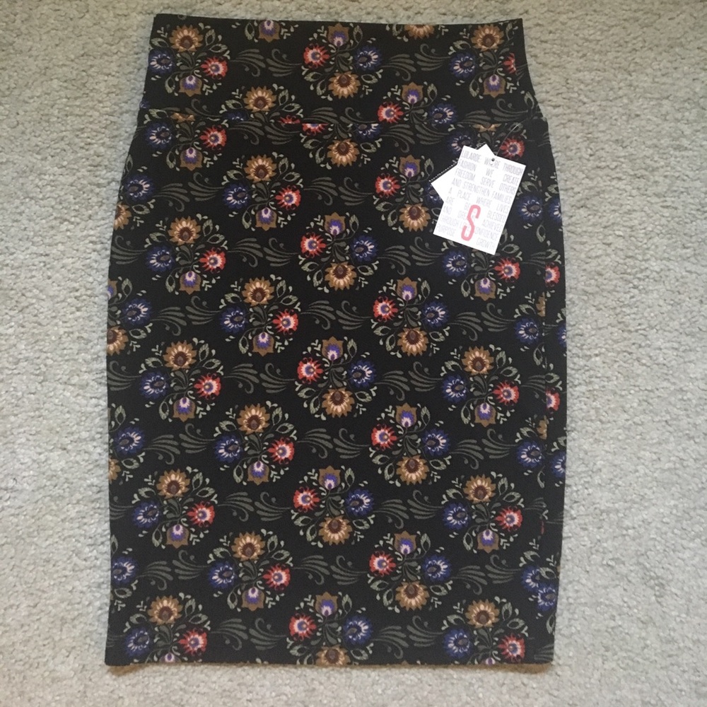 LuLaRoe Cassie Pencil Skirt