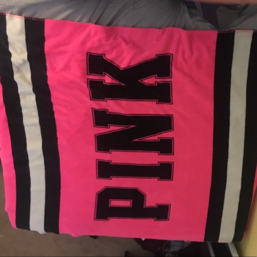 a super cute PINK plush blanket