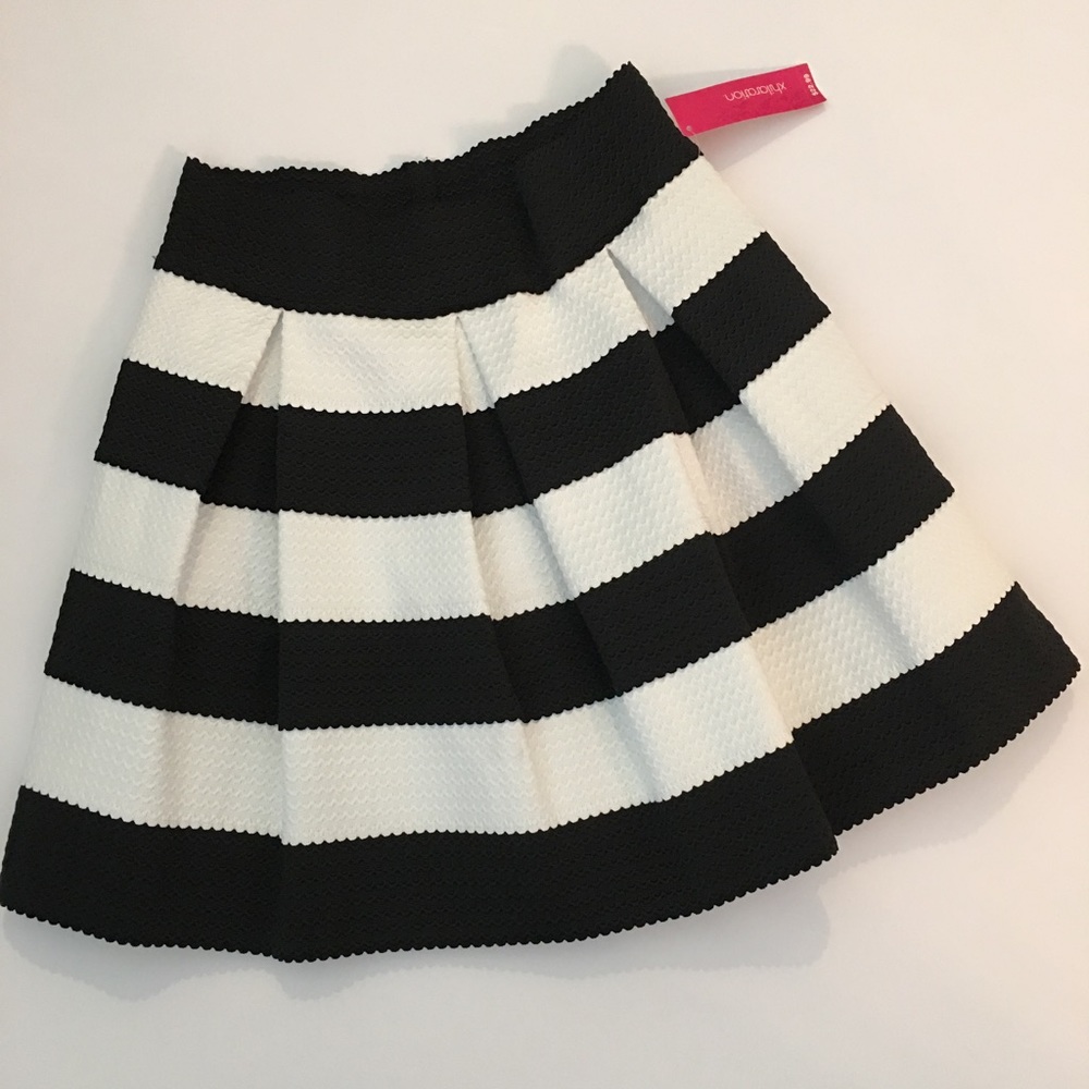 Black and white Skirt