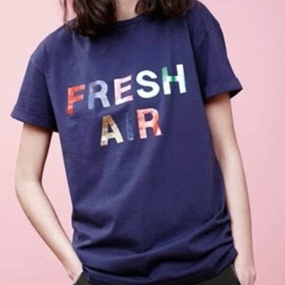 Etre Cecile iconic Fresh Air tee in navy. Sz S