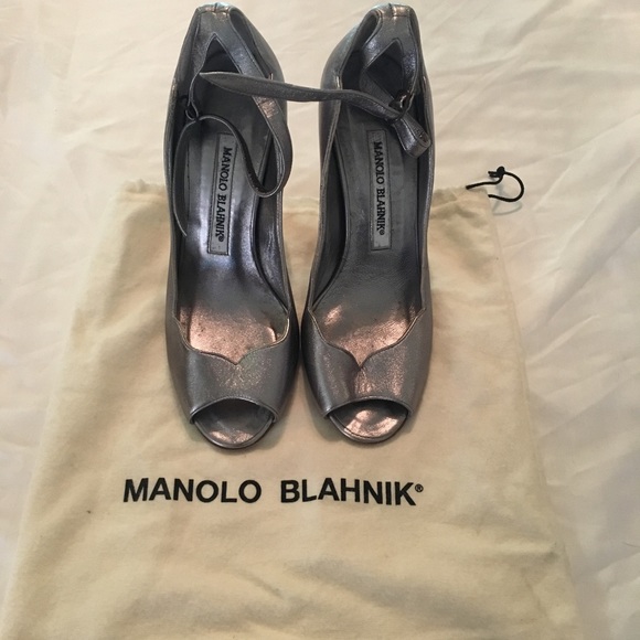 Manolo Blahnik Silver Peep-toe - Picture 2 of 7