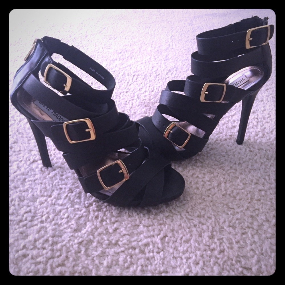 NWT black heels