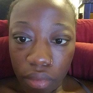 Meet your Posher, Zainab