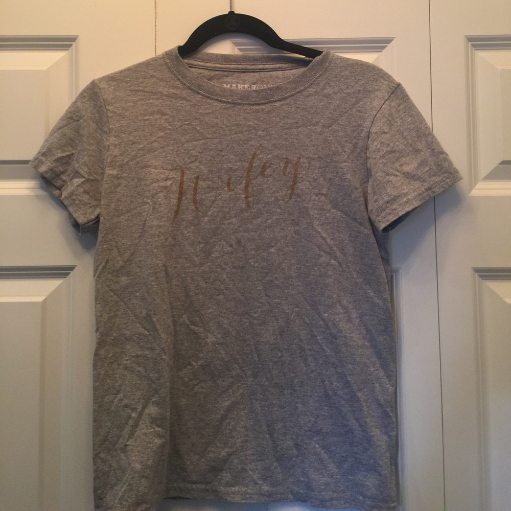 Wifey t shirt in gold writing size small