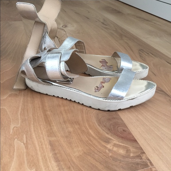 ISO Zara - Picture 3 of 3