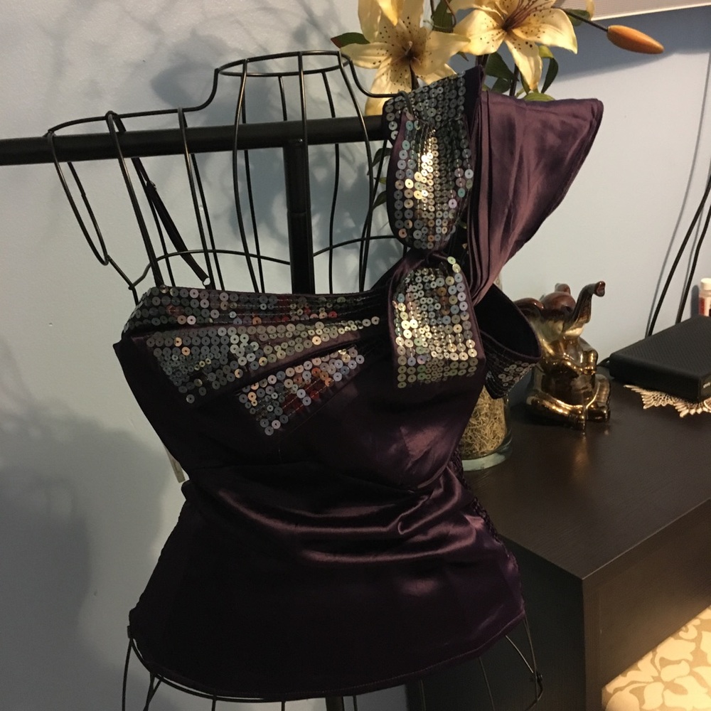 Elegant top