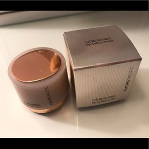 Amore Pacific Makeup - AMORE PACIFIC Future Response Age Defense Cream Amore Pacific Makeup - AMORE PACIFIC Future Response Age Defense Cream