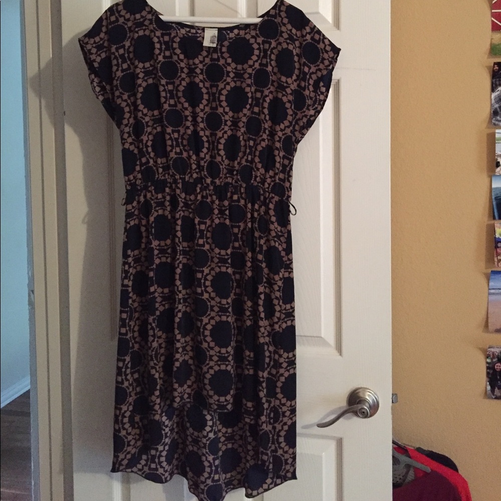 The Impeccable Pig Low to High Short Sleeve Dress