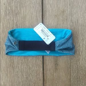 Lululemon • Fringe Fighter Headband