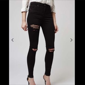 Distressed TOPSHOP jeans