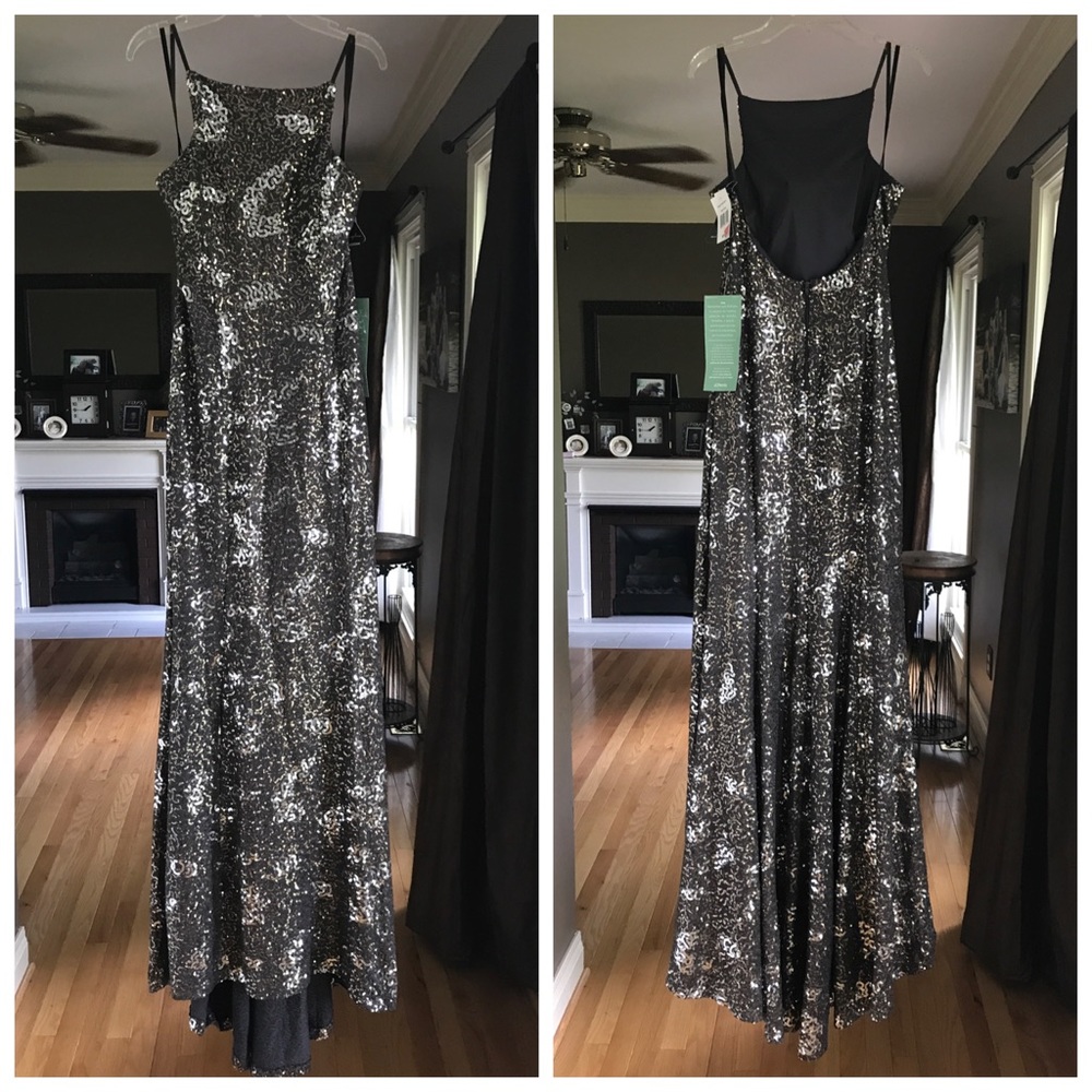 🎉HP🎉 Prom/ Formal Backless Dress