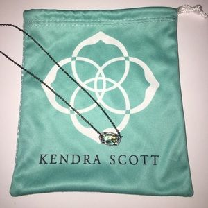 Kendra Scott necklace