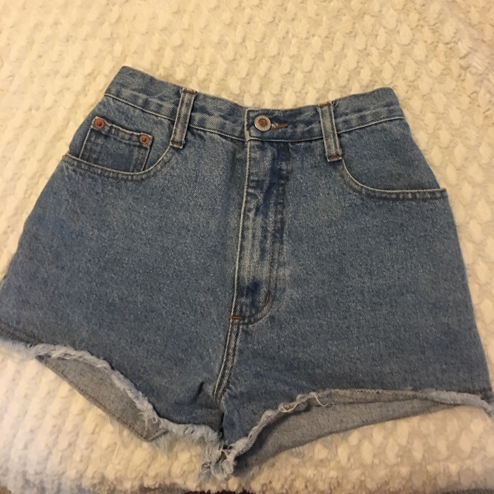 Vintage Steel Jeans Shorts 💙