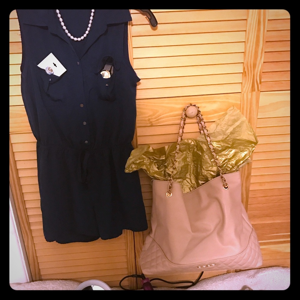 Navy Romper #BeBop 💃🏽+ handbag if you choose! 📦