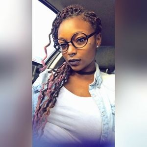 Meet your Posher, Nicky