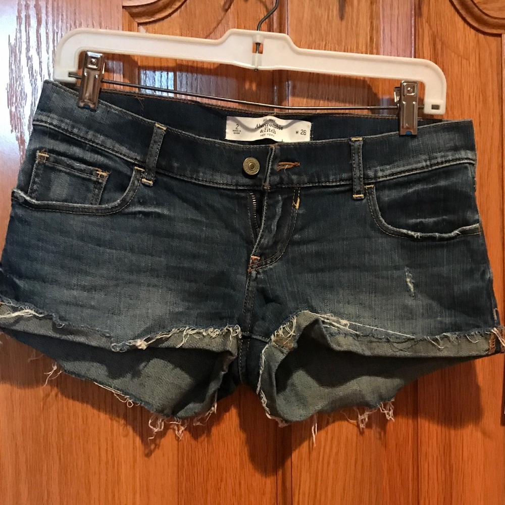 Abercrombie and Fitch Low rise size 2 Jean shorts