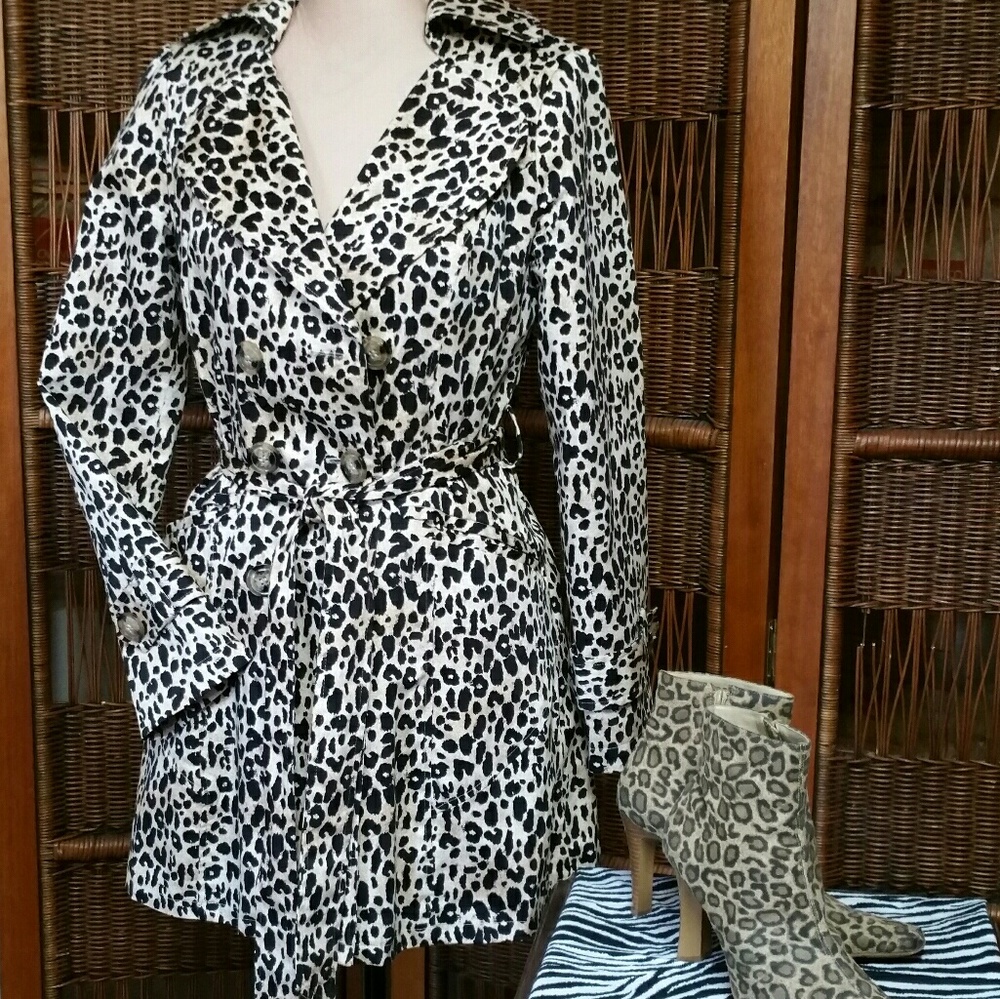 Leopard print peacoat