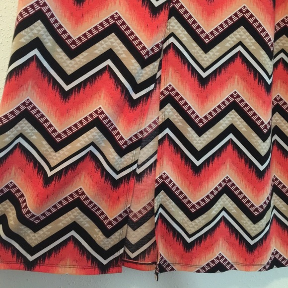 Super Cute Maxi Skirt! - Picture 3 of 3