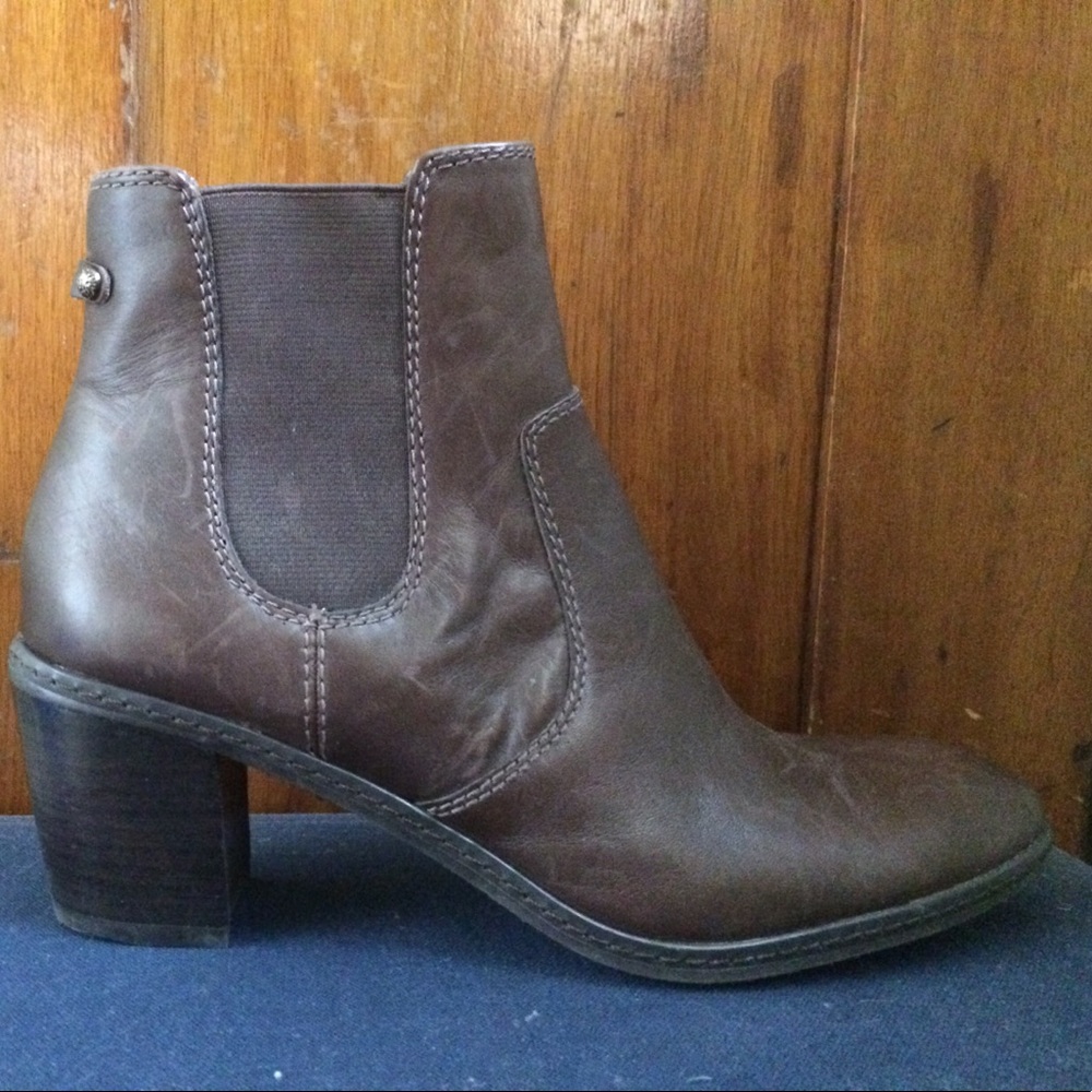 Anne Klein booties
