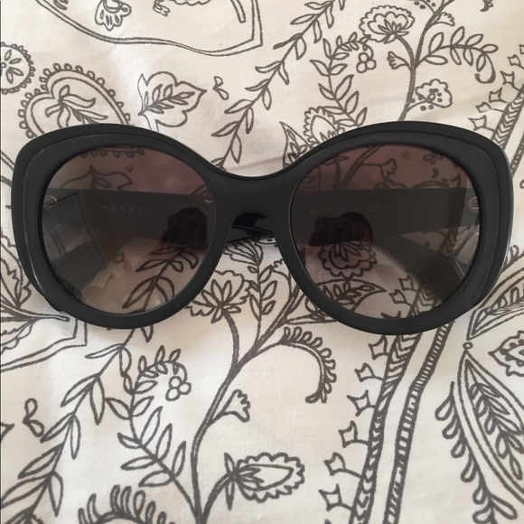 PRADA sunglasses?SALE ?will consider all offers