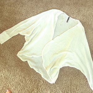 Pretty white kimono like sweater!