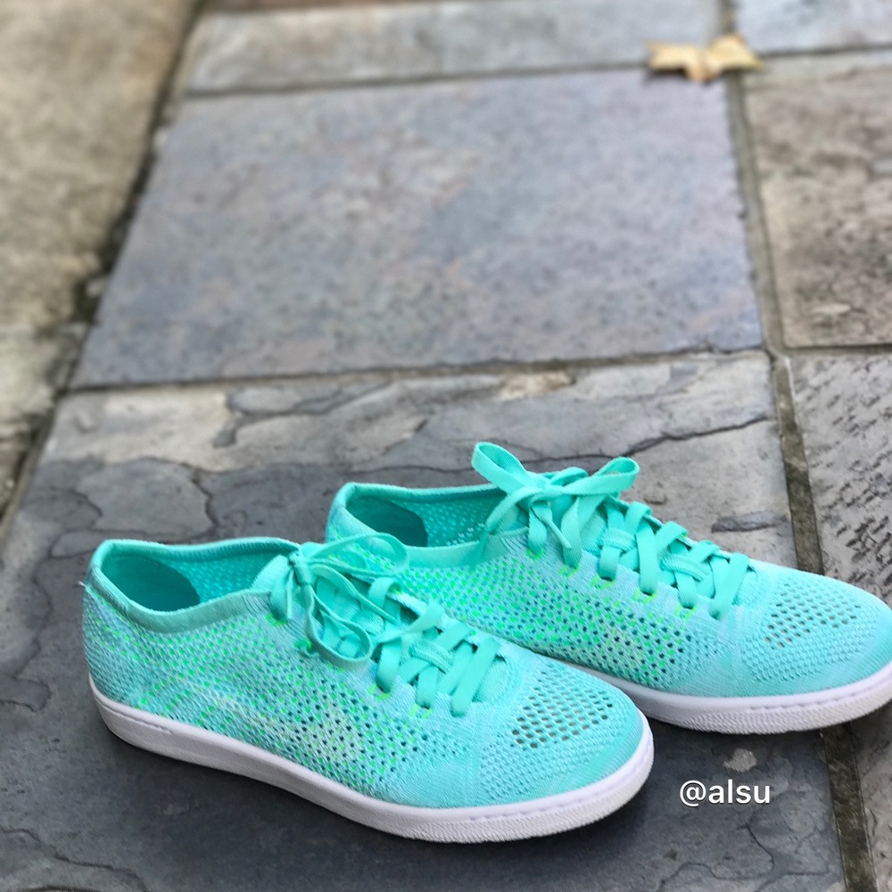 NWT Nike Tennis Classic Ultra Flyknit WMNS. - Picture 6 of 8