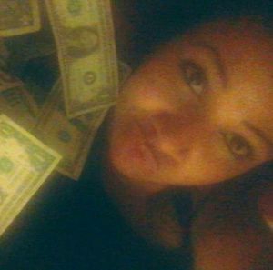 Meet your Posher, Felicia