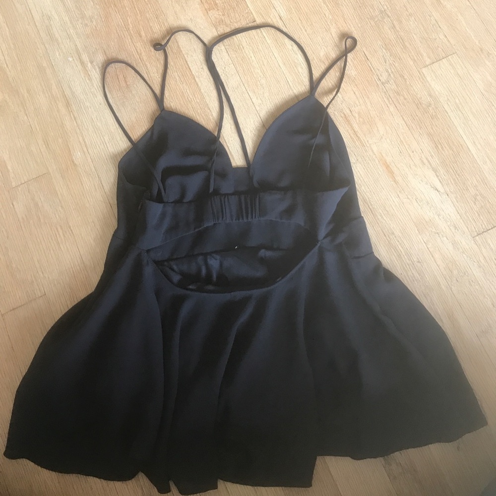 Express Black Top - Picture 2 of 3