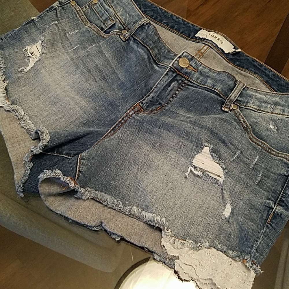 Torrid size 16 shorts