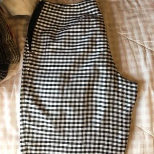 Black and White Gingham Capris