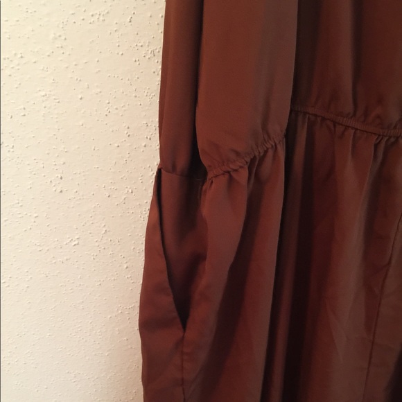 Comfty Brown Jumper 🔥 - Picture 2 of 4